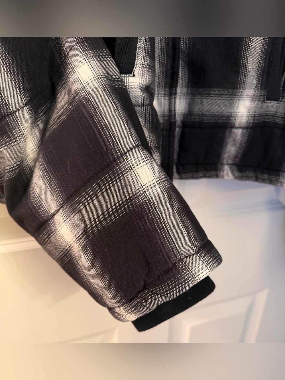 Evereve Lucy Plaid Jacket, Cotton Black/White Plaid, Large - Picture 8 of 15